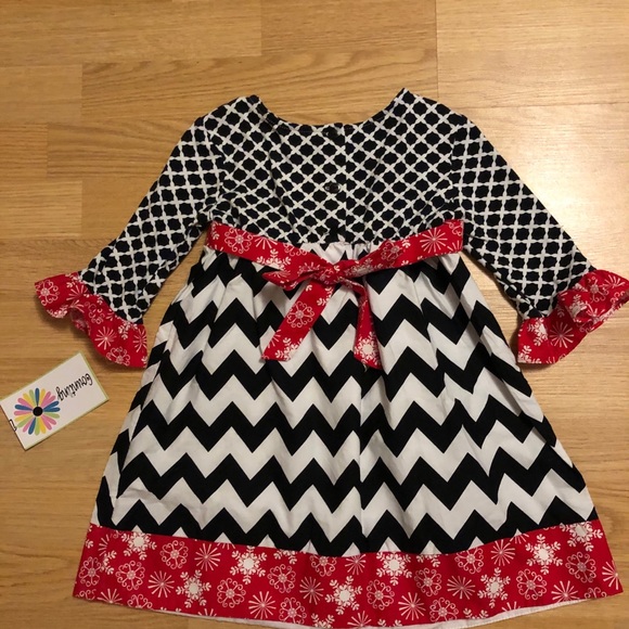New “Counting Daisies” dress size 4T with tag - Picture 3 of 4